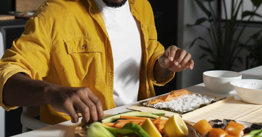 Nutrient Timing: Does It Really Matter When You Eat?