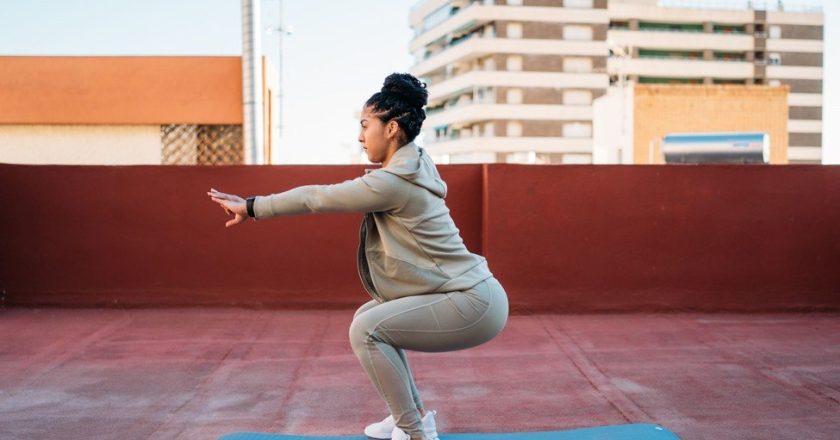 Can You Really Build Muscle Without Weights? Experts Say Bodyweight Training Still Works